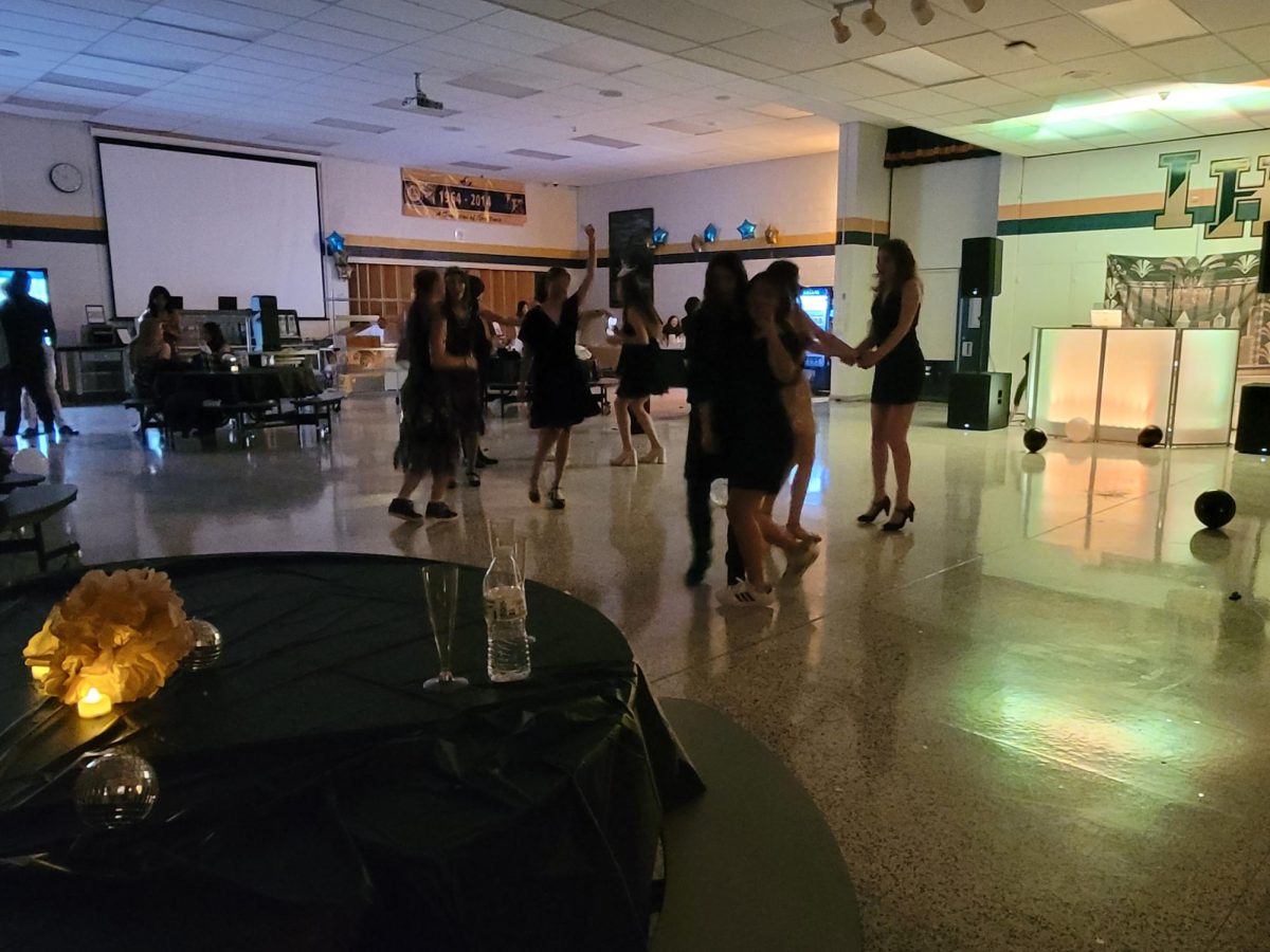 IHHS’ Gatsby Dance: